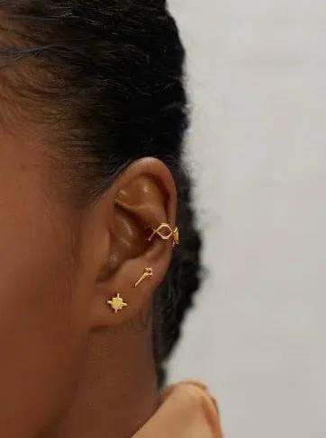 03 Butti Geometric Studs