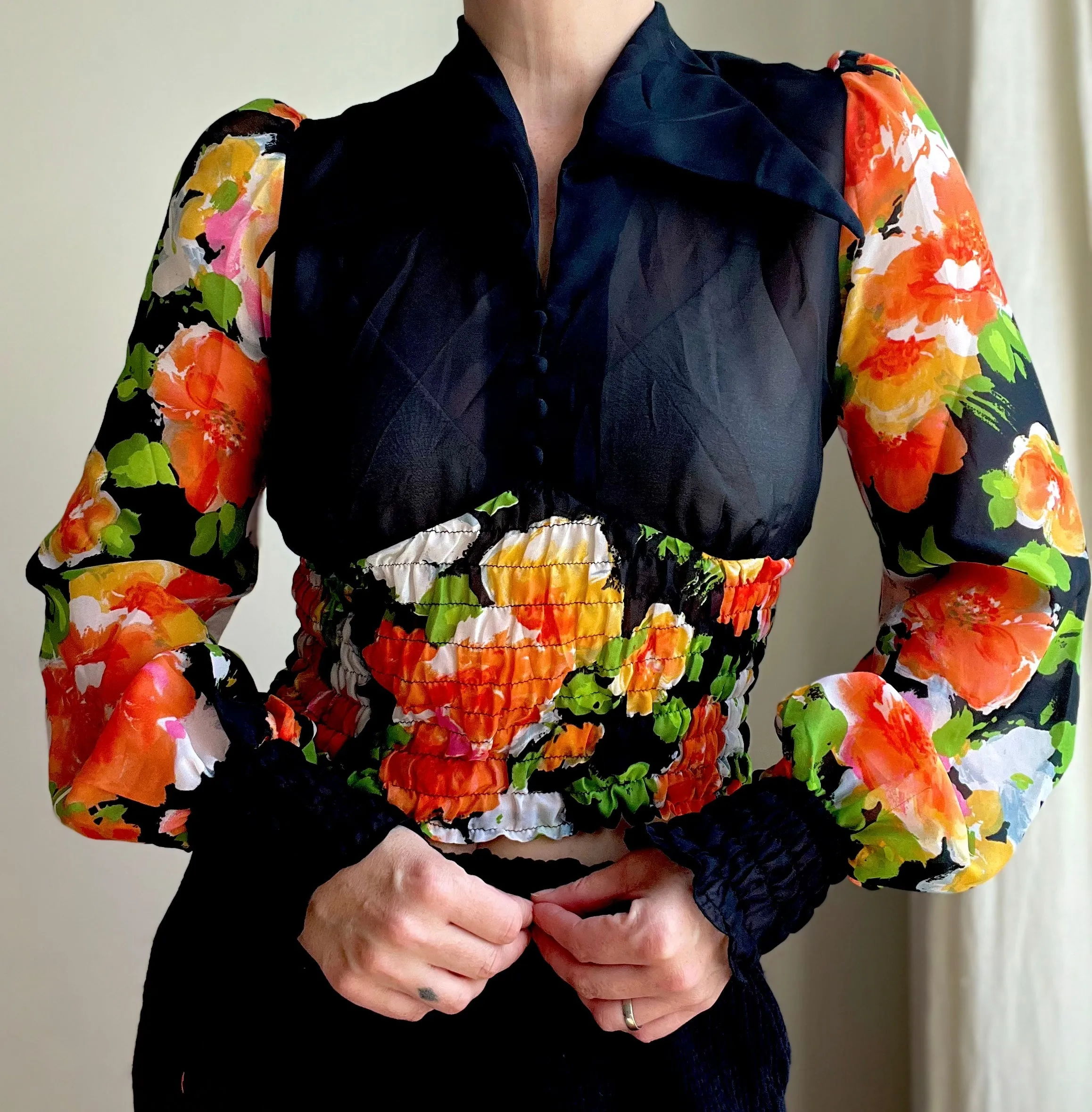 1970's Floral Prairie Dagger Collar Blouse Top