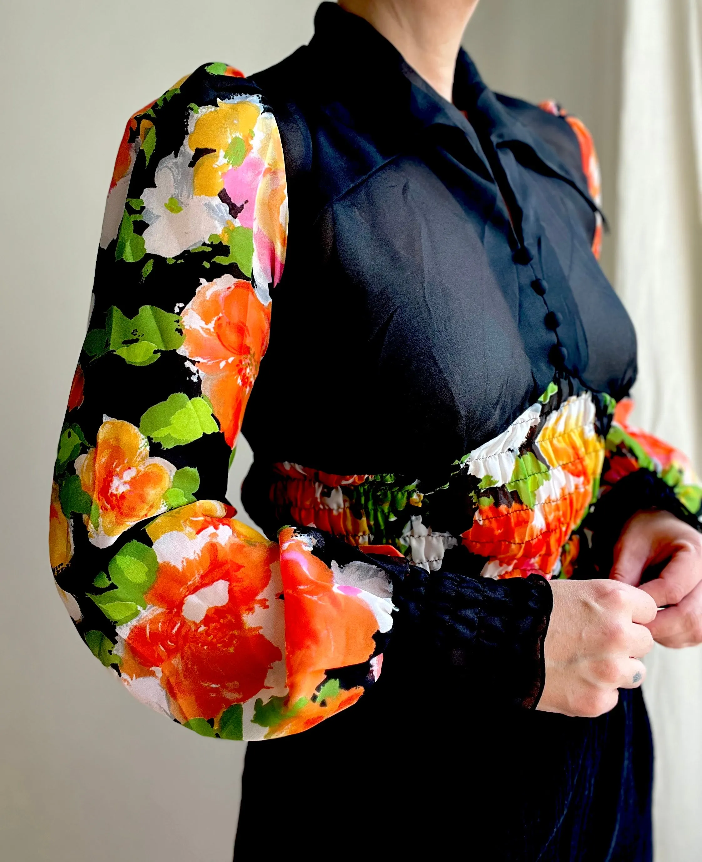 1970's Floral Prairie Dagger Collar Blouse Top