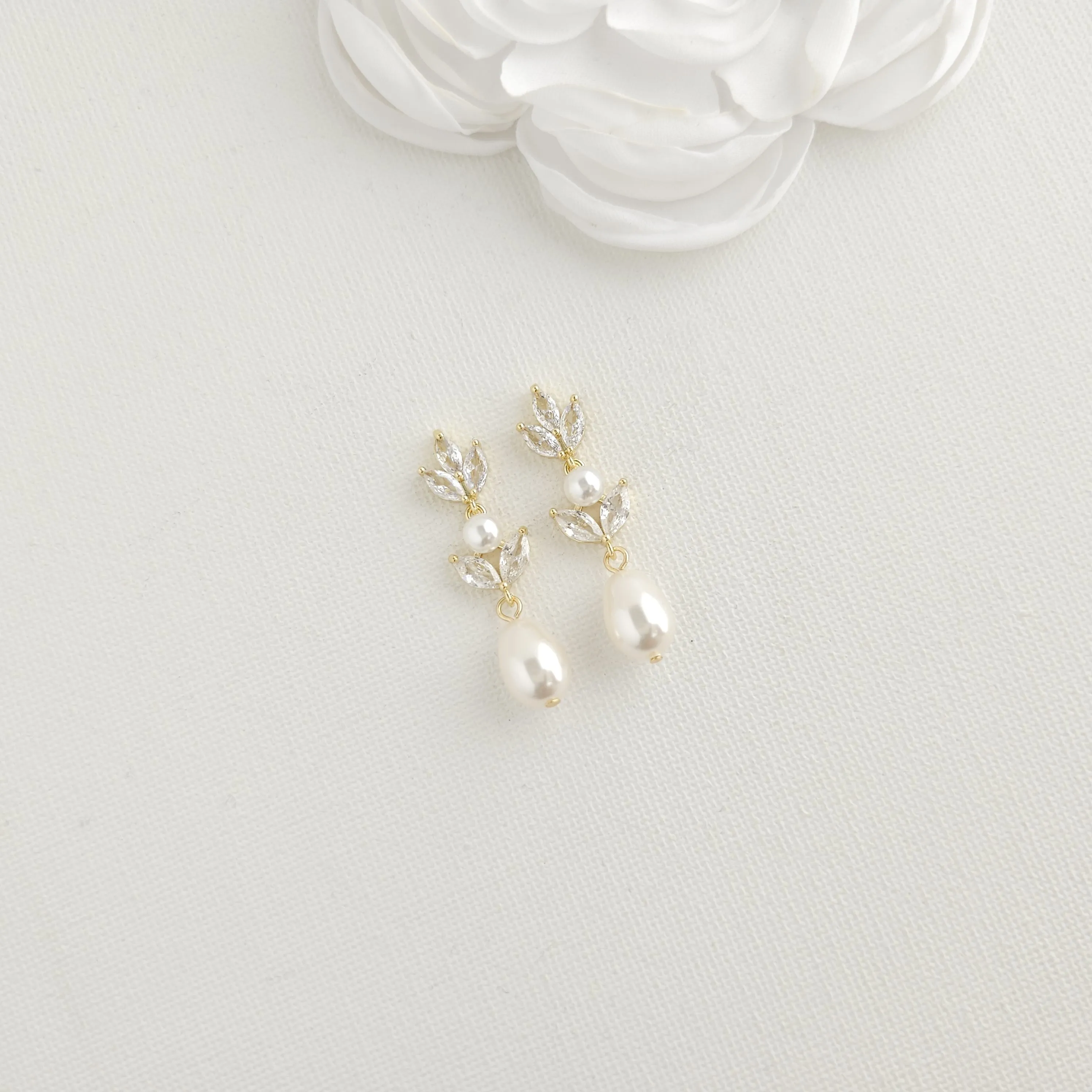 Bridal Pearl Earrings in Rose Gold-Leila