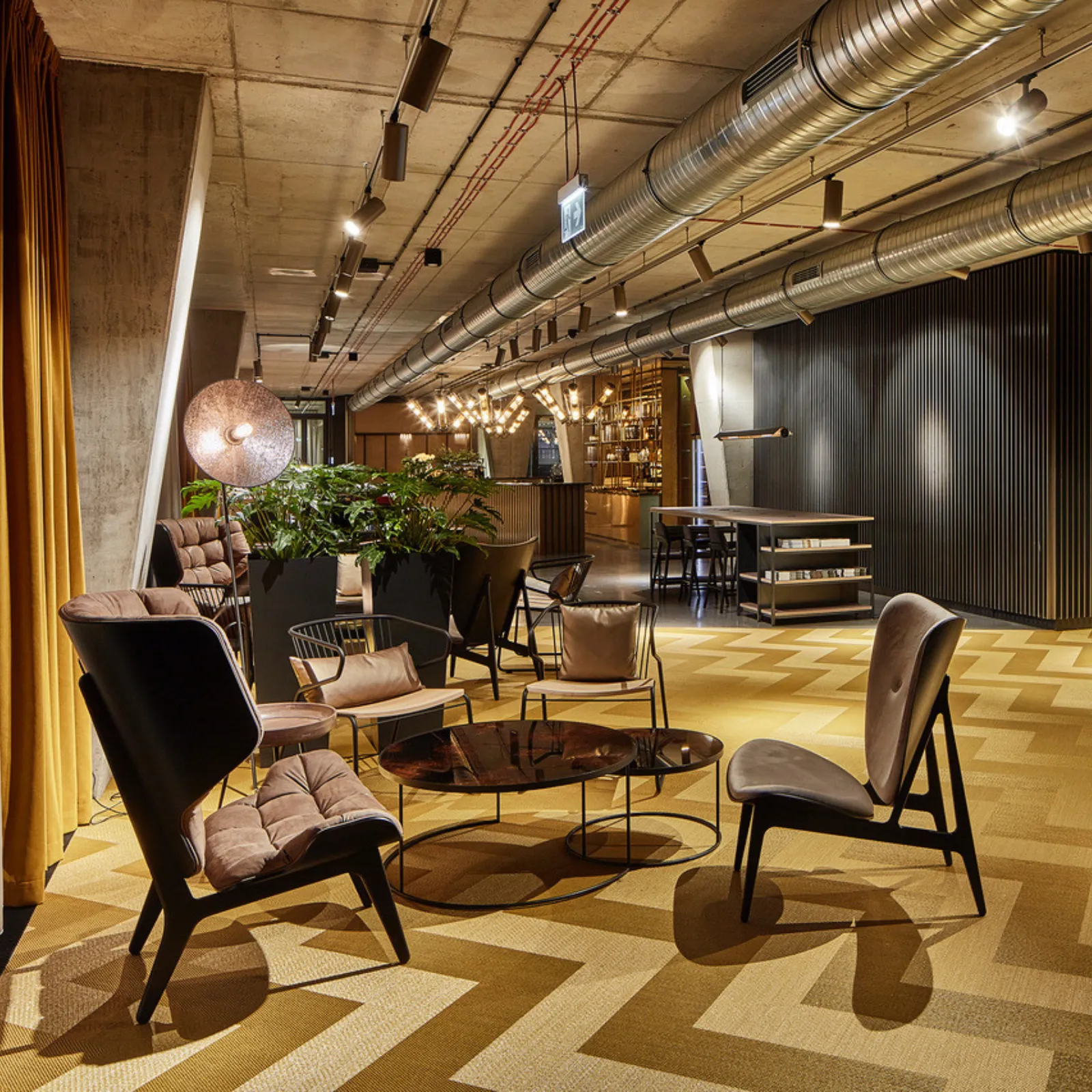 Elephant Leather | Lounge Chair