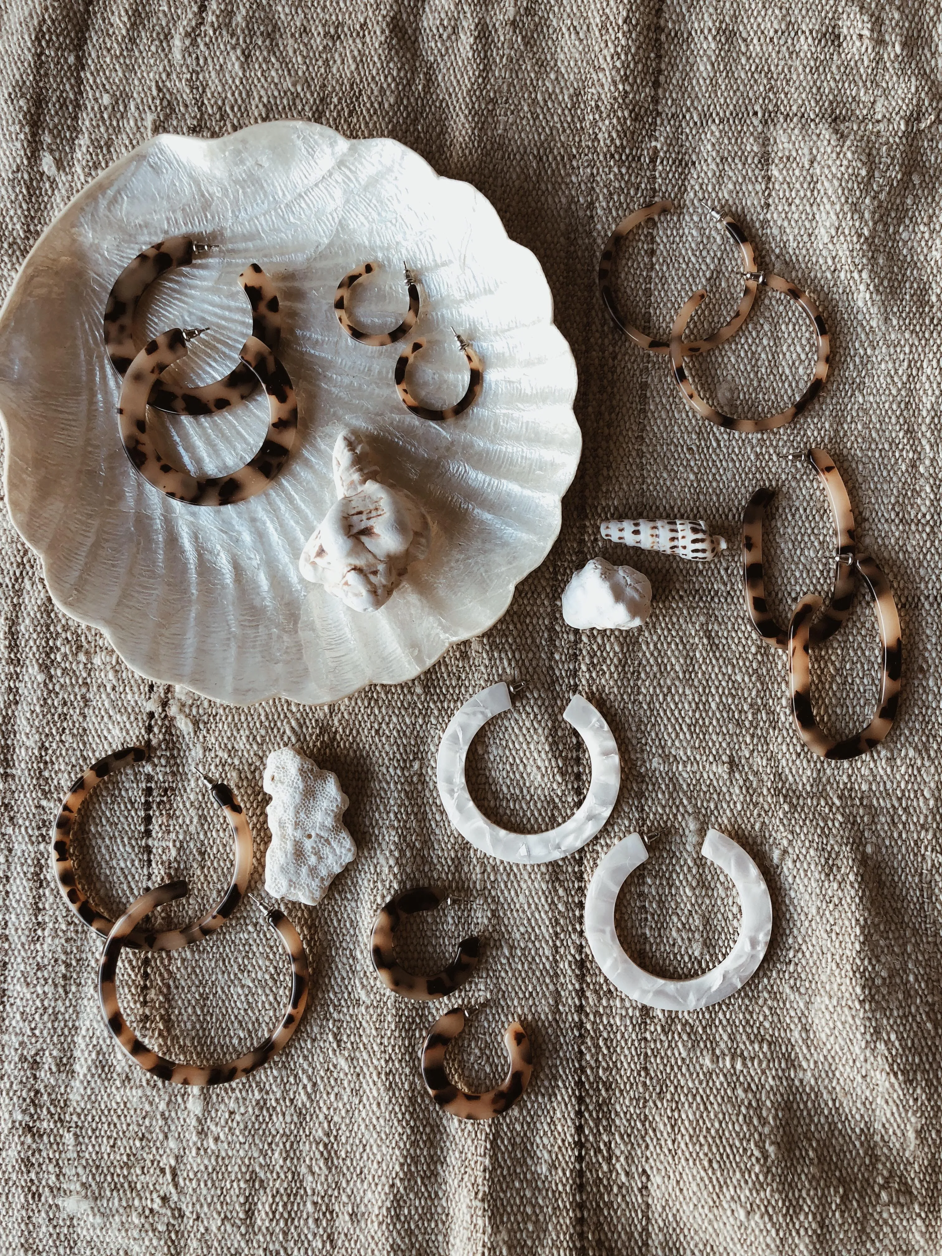 Grande Flat Hoops