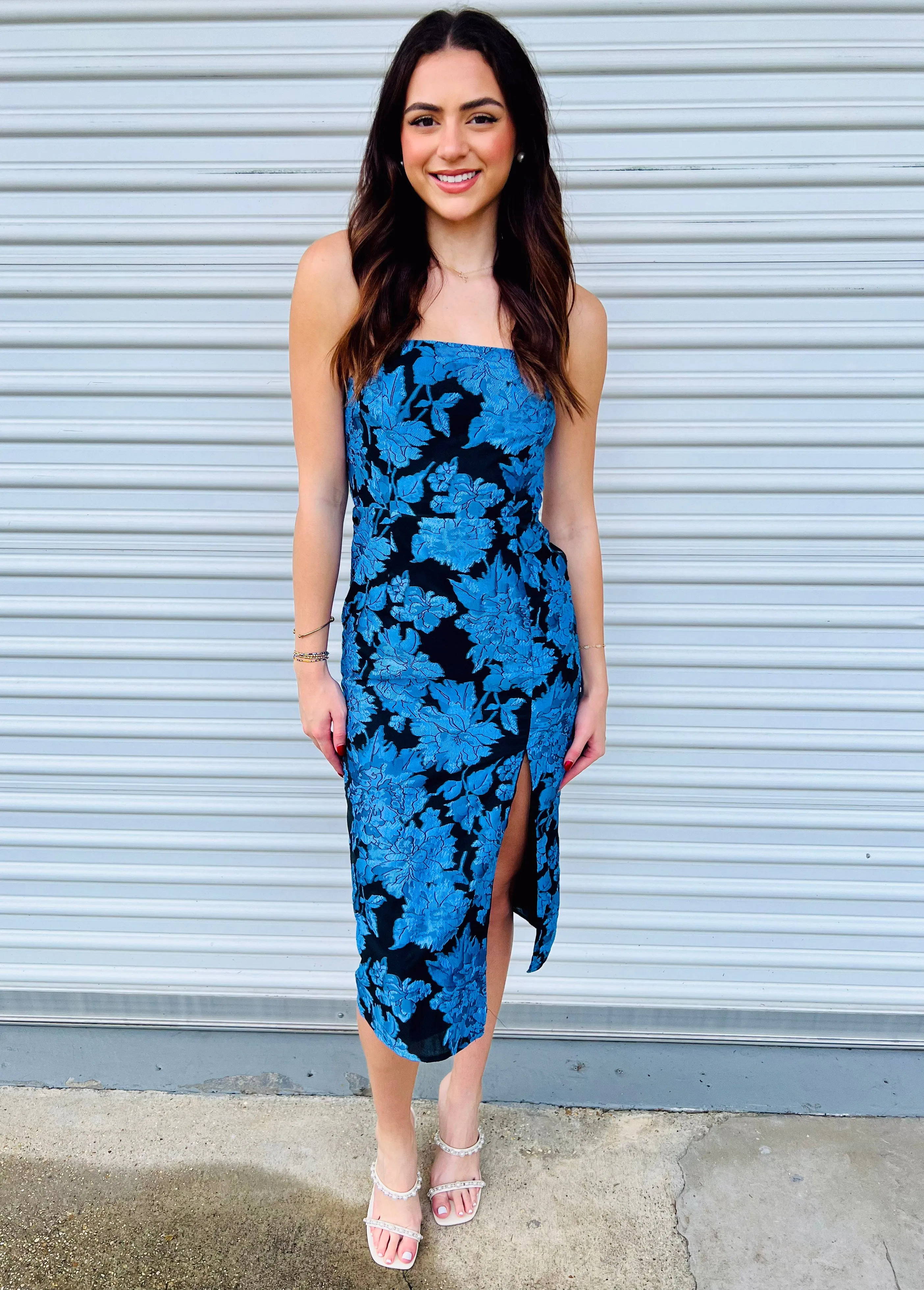 MIDNIGHT DREAMING BLUE FLORAL MIDI DRESS
