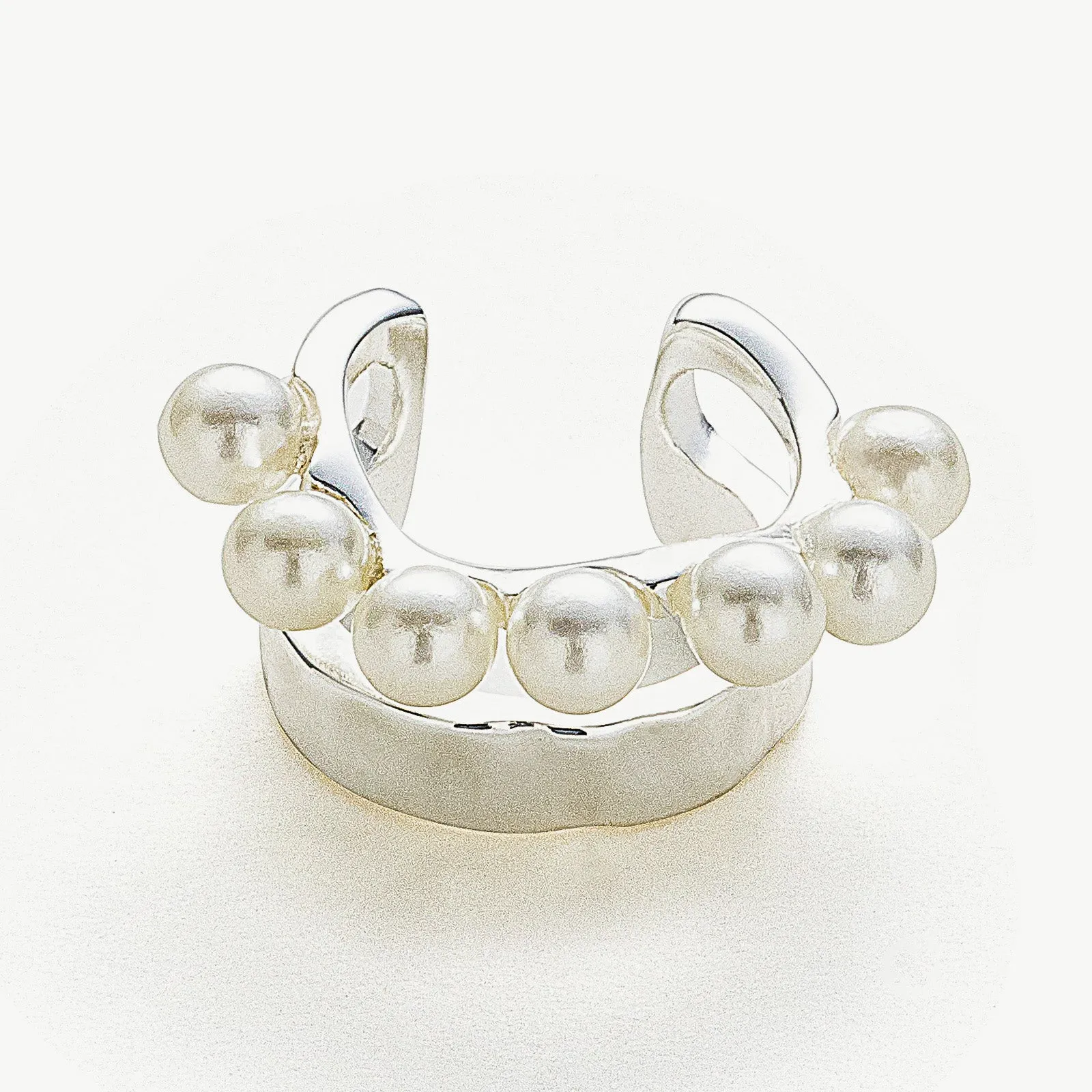 Pearls Ear Cuff