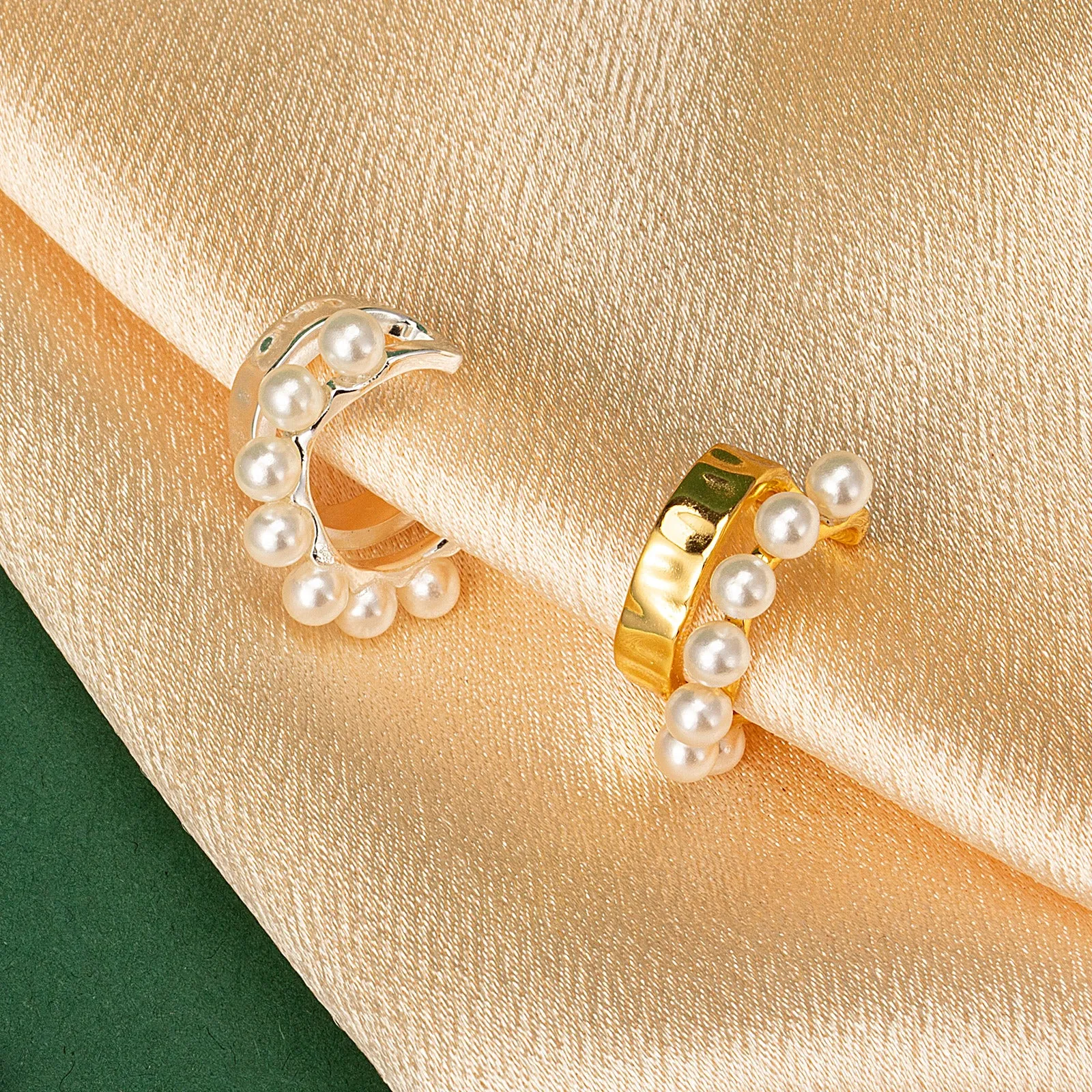 Pearls Ear Cuff