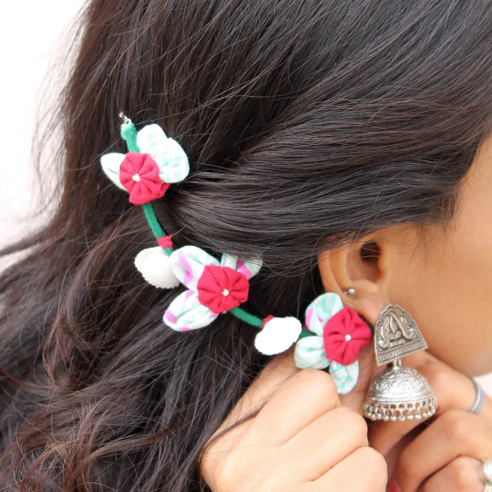 Ratrani up-cycled earchains