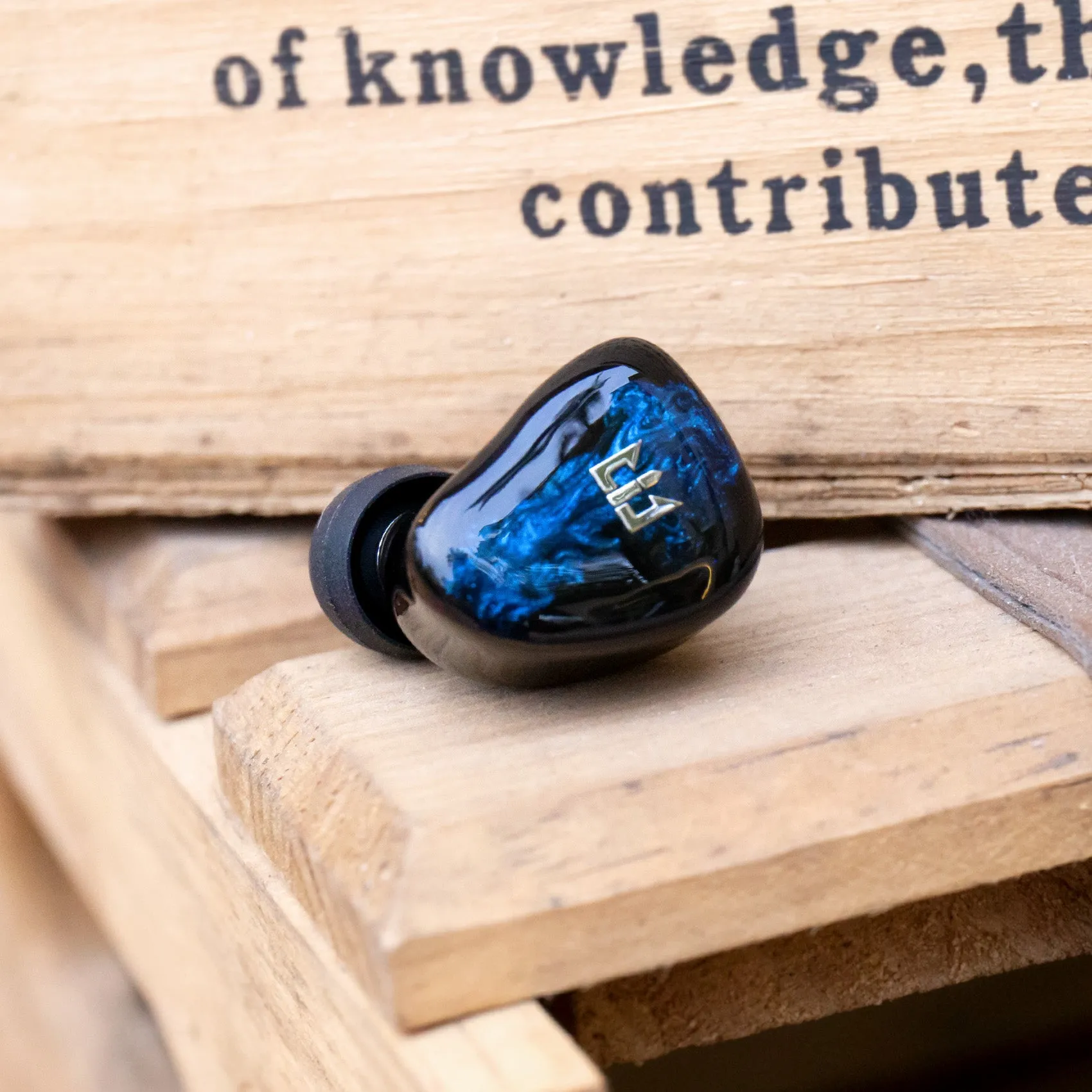 【TRI Star River】High end IEM Earphones Quality In-ear Monitors Dual Dynamic Drivers 2Pin Wired Earphone with Tuning Switch