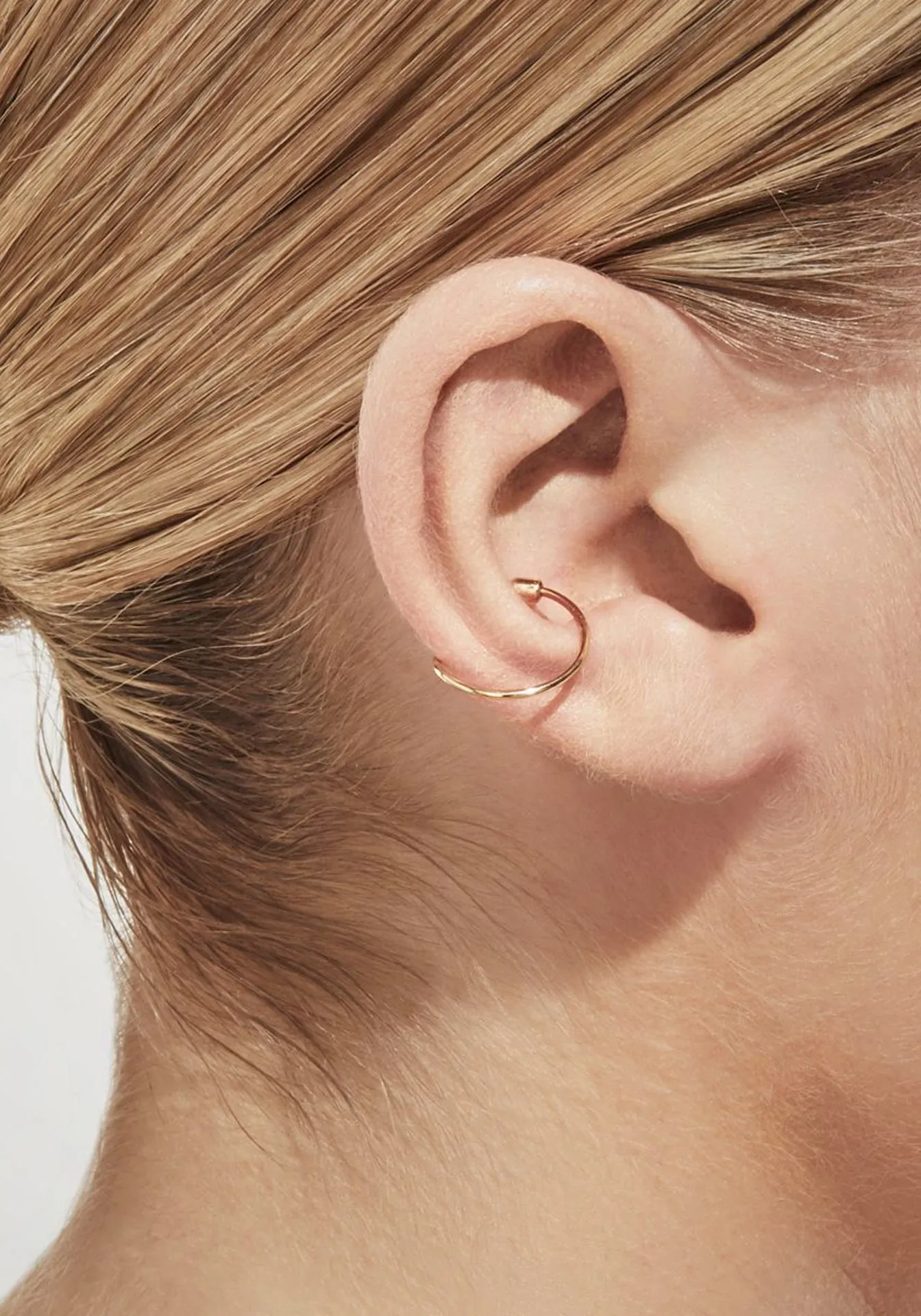 Twist 01, Yellow Gold Earring